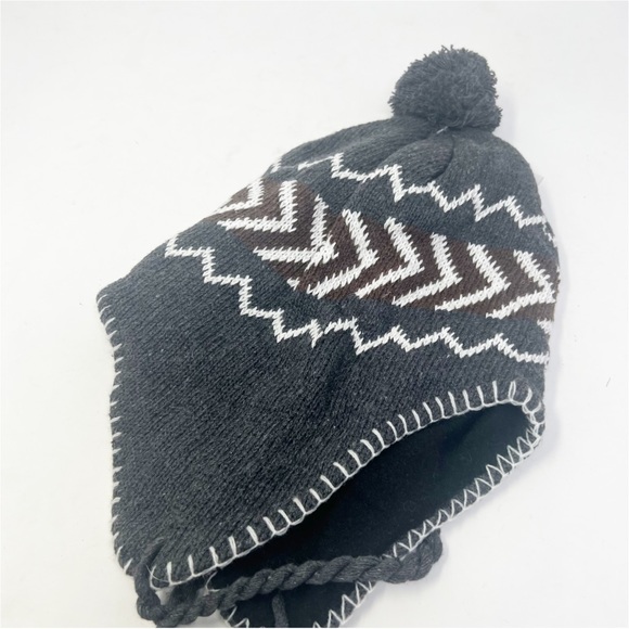 😻 NWT Knit Beanie With Ear Flaps - Picture 3 of 4